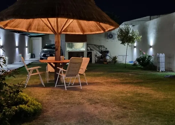El Jacaranda Alojamiento Diario