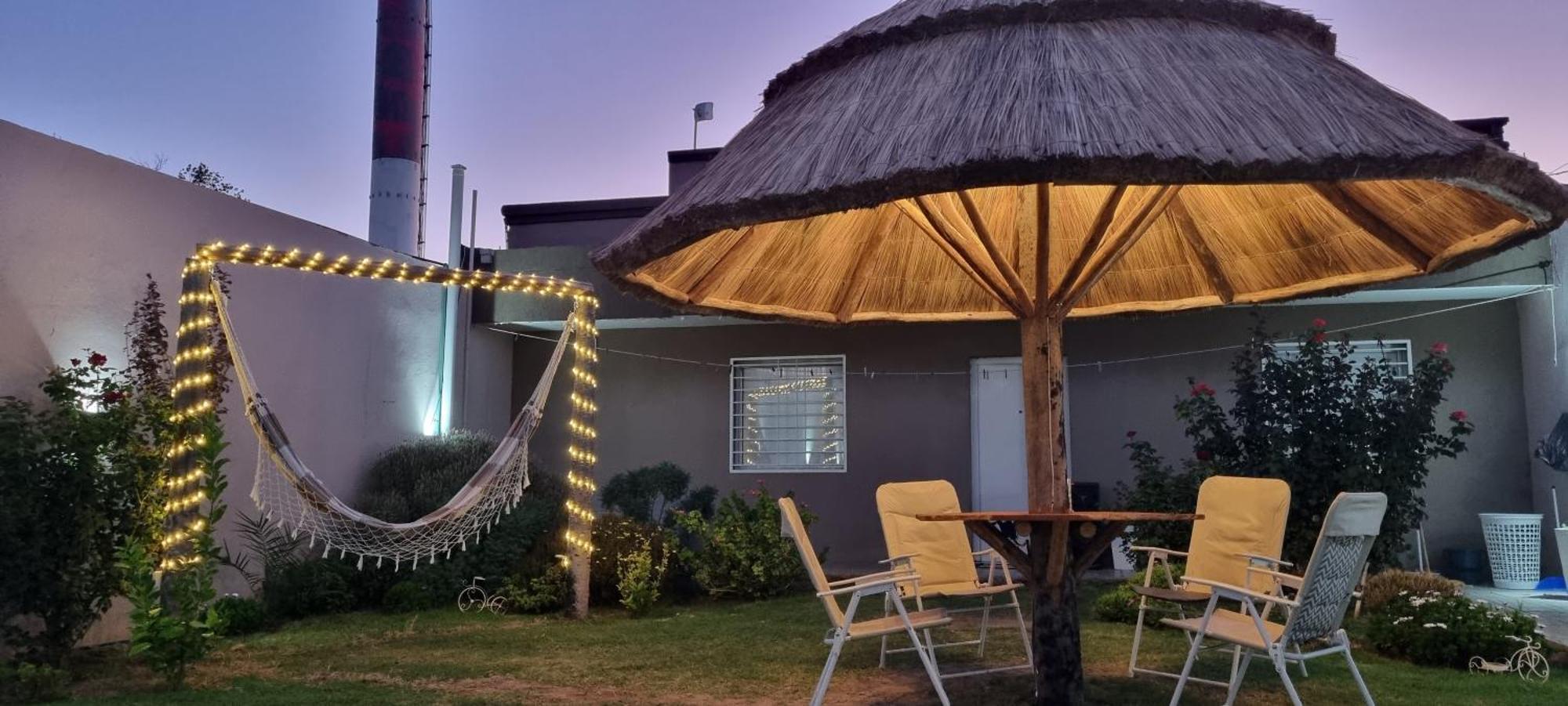 El Jacarandá Alojamiento Diario * San Luis